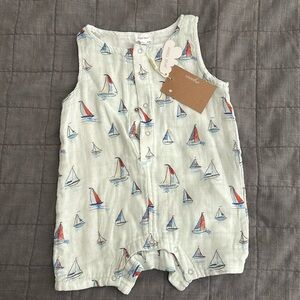 Angel dear shortie romper, new with tags, size 12-18 months